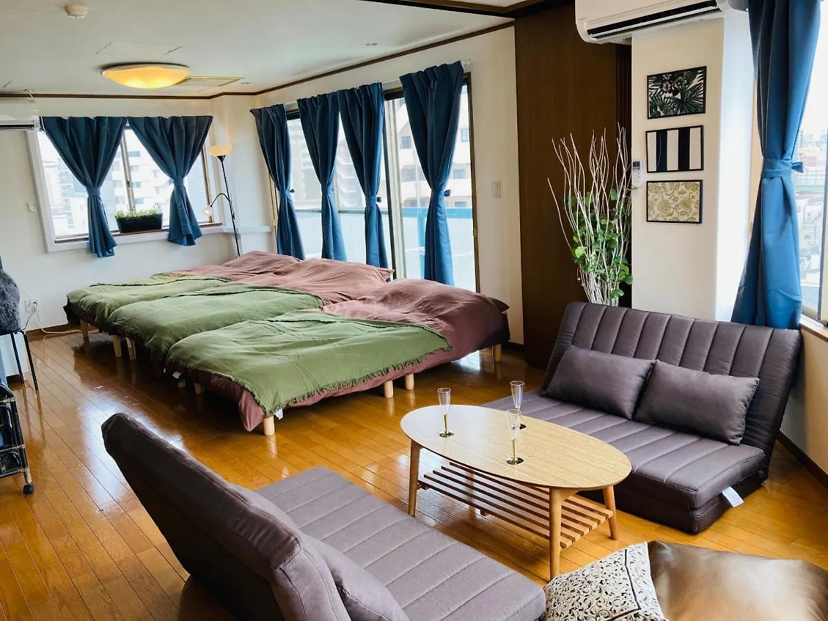 Good Stay Hostel 難波ⅱスイート Osaka Lägenhet